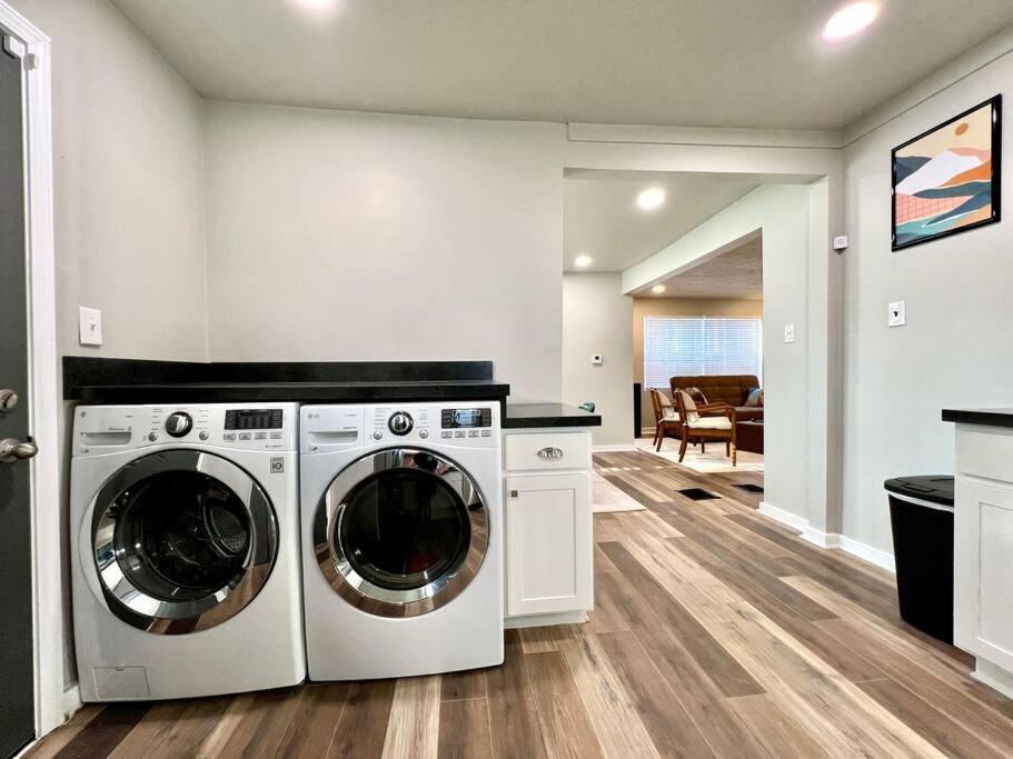 Modern Style Home Near Dt Indy & Major Attractions Indianápolis Exterior foto